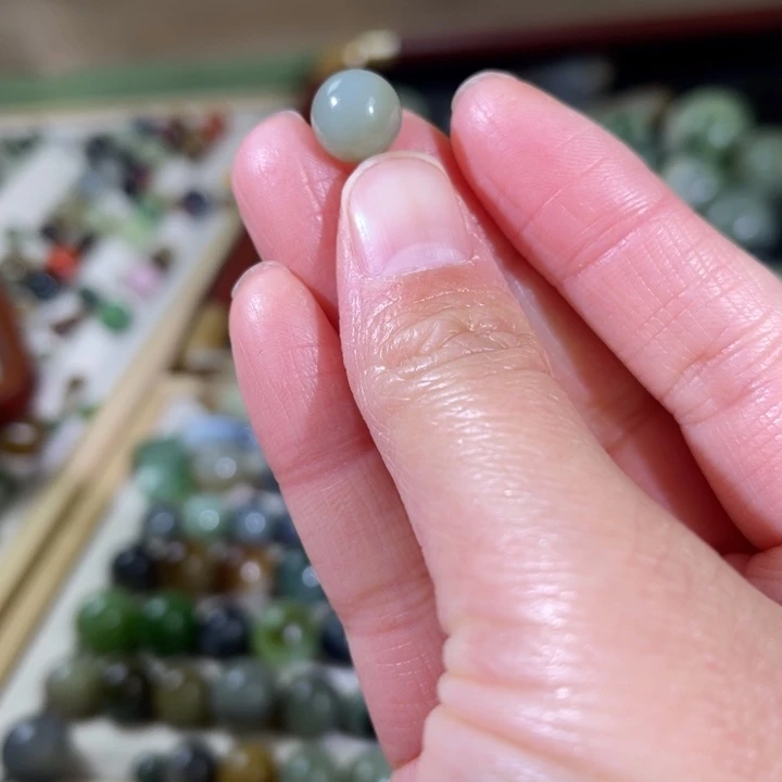 和田玉（糖玉）未镶嵌珠宝半成品10