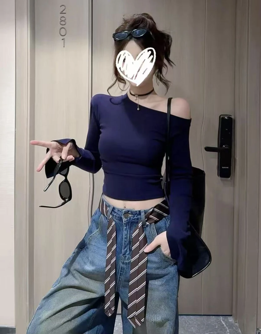 带垫肩~早秋纯欲辣妹斜领露肩喇叭袖T恤女秋季新款修身显瘦百搭