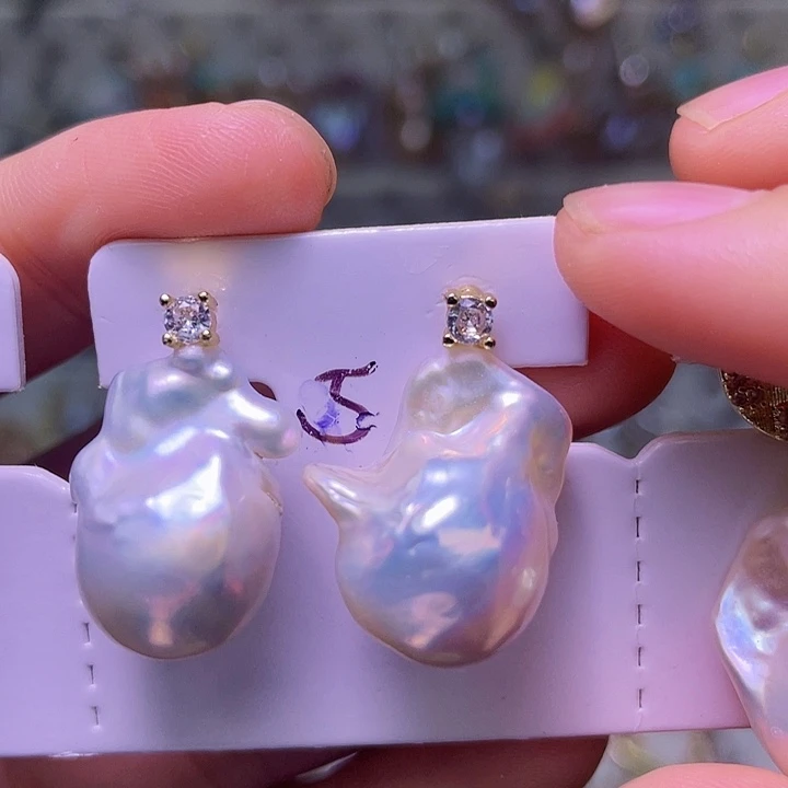 淡水珍珠颈饰合金10