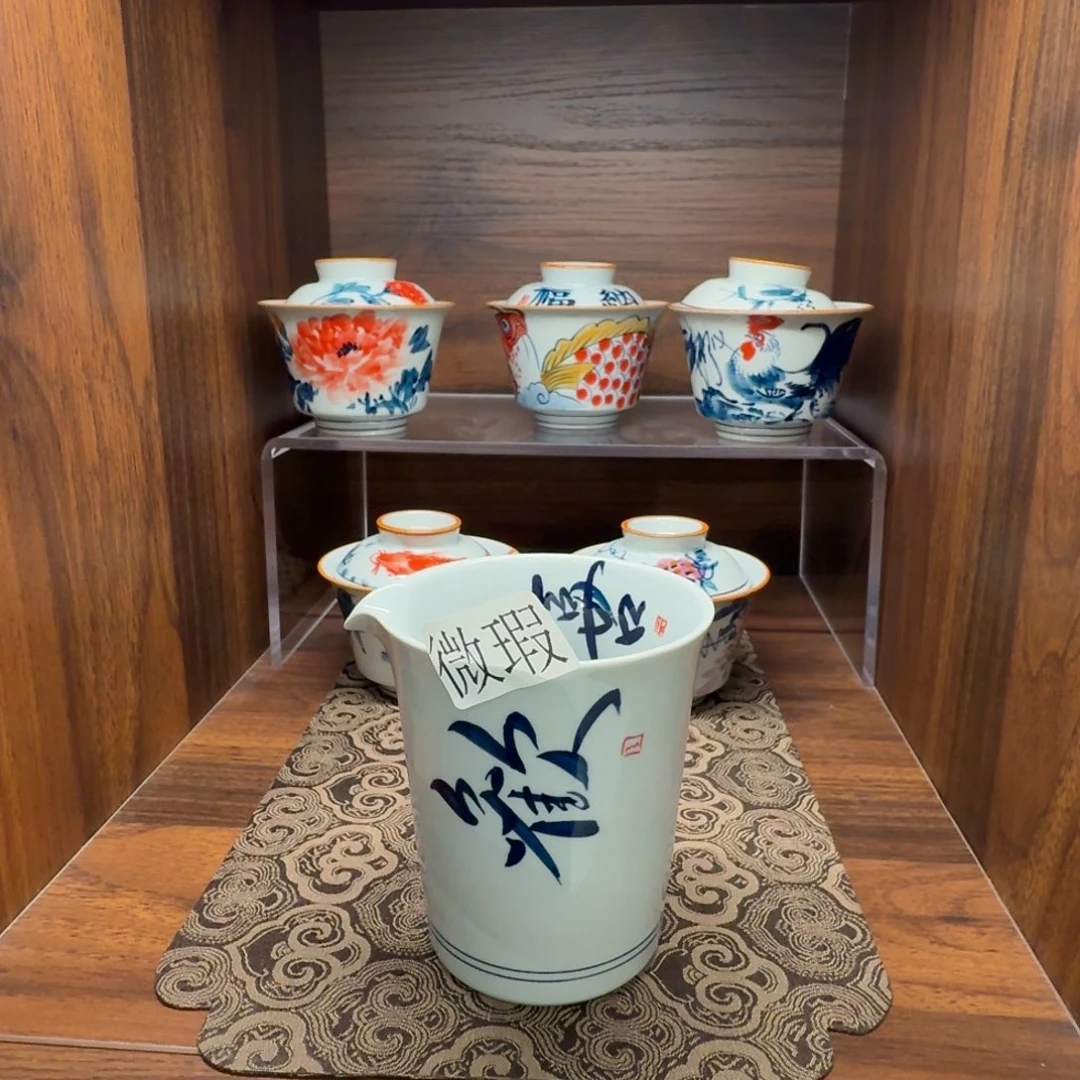 釉下手绘茶具微瑕