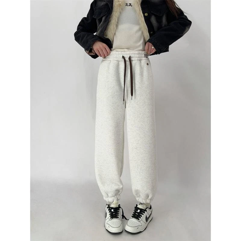 XIAOYOU-「时尚百搭」2024加绒加厚冬季新款显瘦减龄休闲裤R-1115