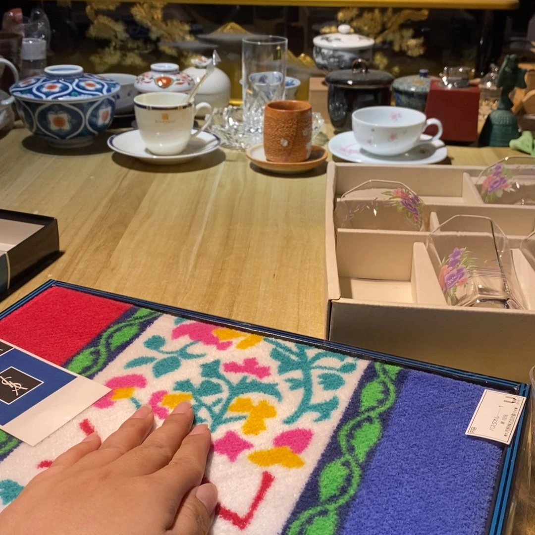 利***奥易雅集工艺品有限公司