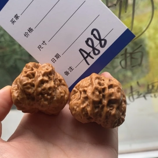 小***鸟吊坠文玩核桃39蛤蟆头