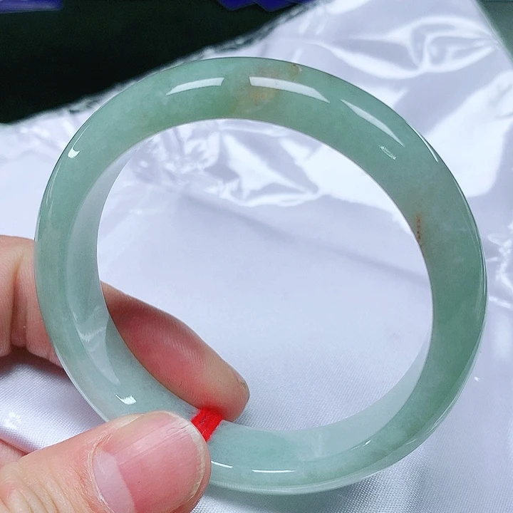 翡翠手镯（圆镯）未镶嵌翡翠手镯未镶嵌