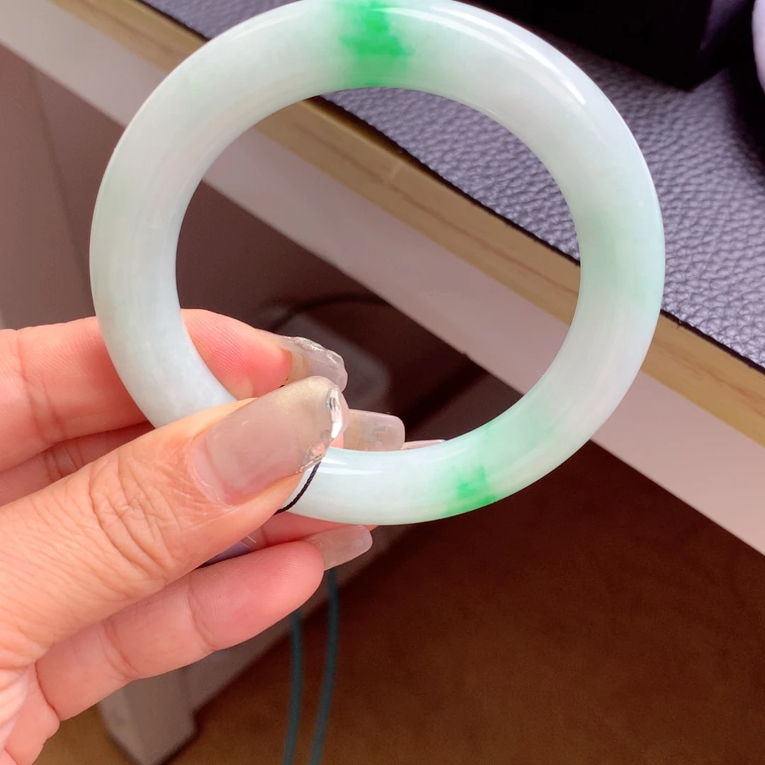 翡翠手镯未镶嵌歡*