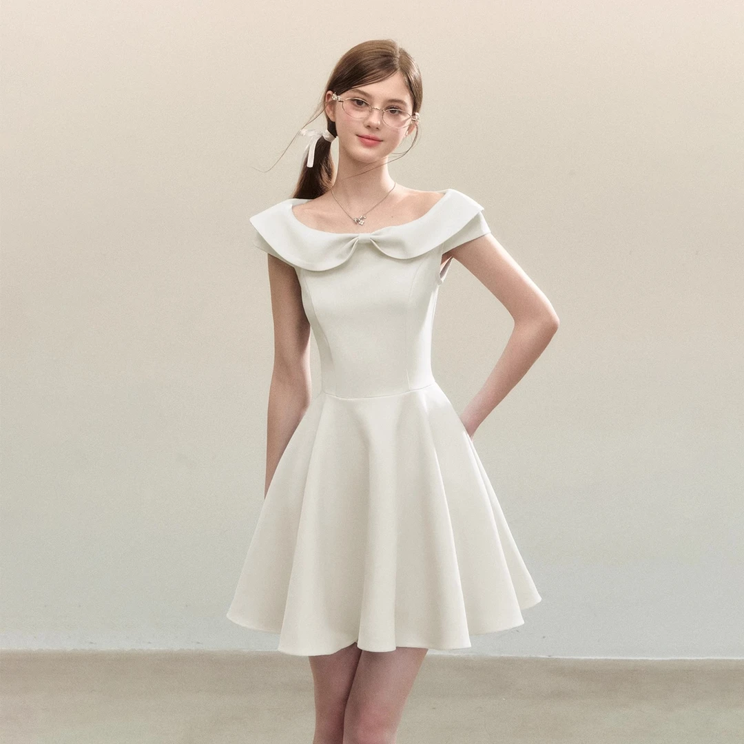 QDQD 气质一字肩黑色连衣裙夏季新款收腰显瘦法式高级感蓬蓬短裙