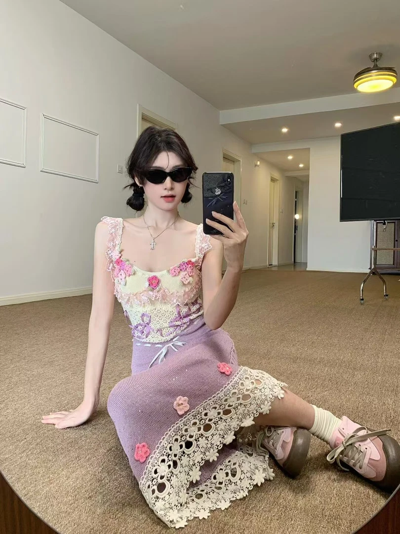 【美人花宴】法式复古设计感辣妹气质重工钩花紫色吊带针织连衣裙女