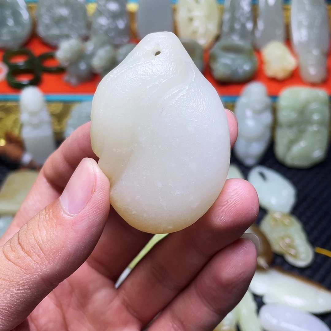和田玉未镶嵌颈饰9