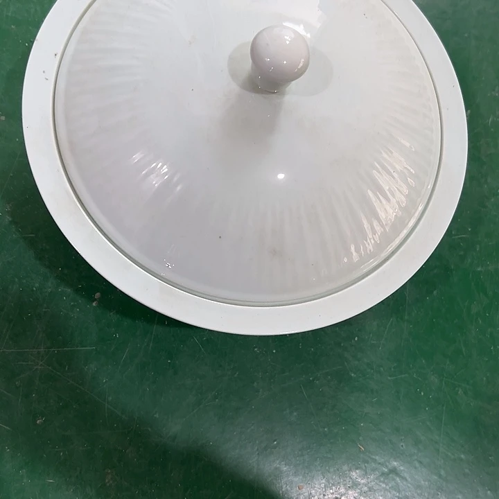 搪瓷瑕疵青瓷大汤煲1个