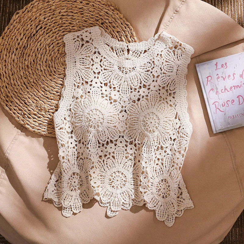 小香风镂空勾花针织背心女春夏款设计感小众微透小衫别致无袖上衣