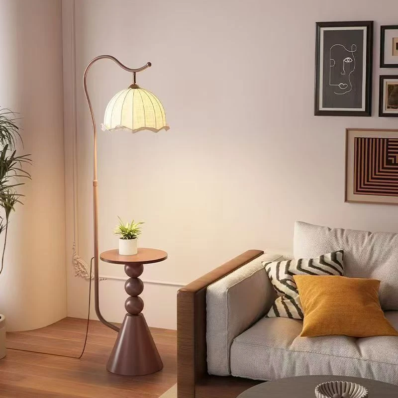 中古风客厅落地灯北欧沙发边复古设计卧室床头书房置物架一体台灯