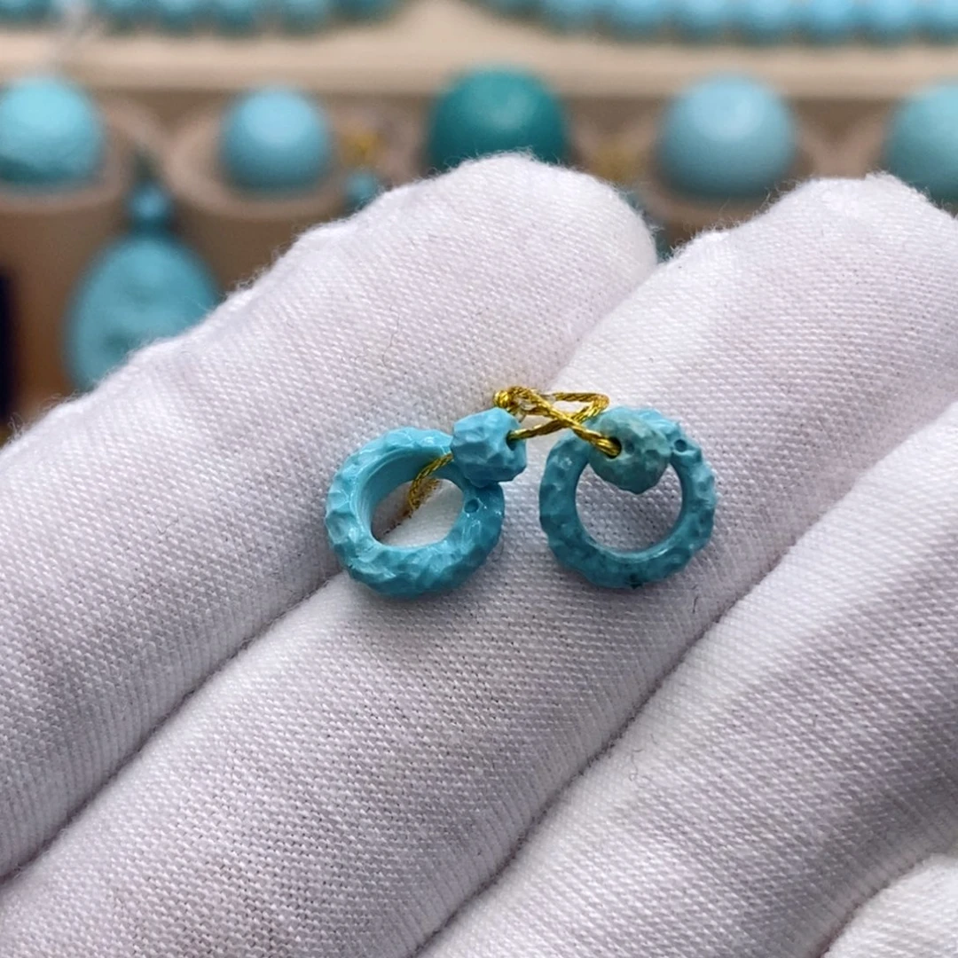 绿松石未镶嵌珠宝奇石