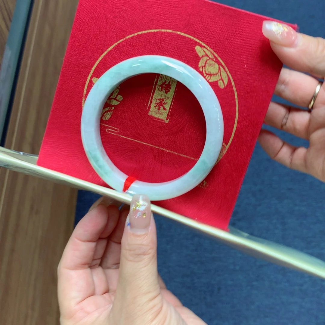 未镶嵌手镯翡翠买断