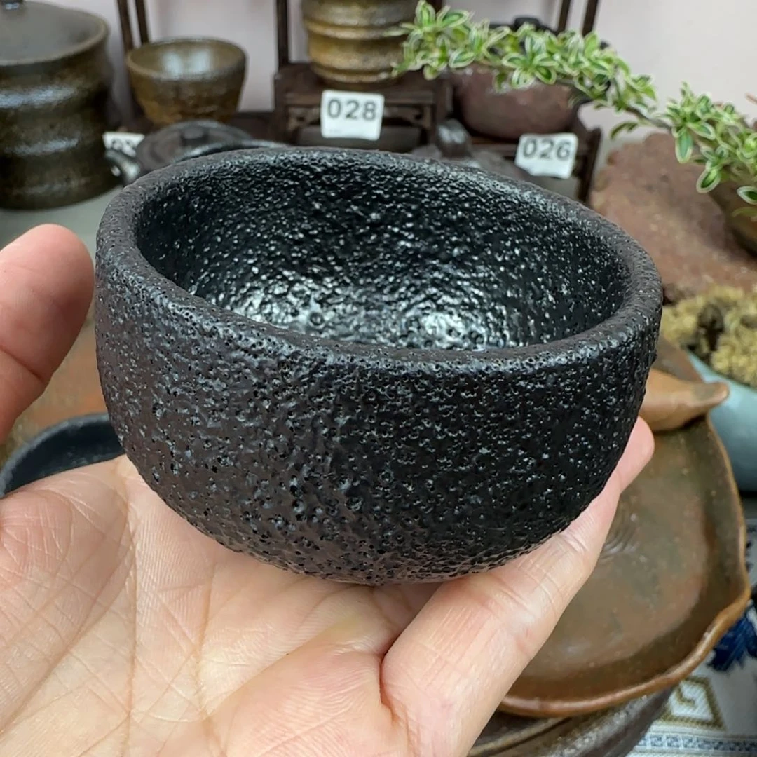 荥经黑砂窑变主人杯