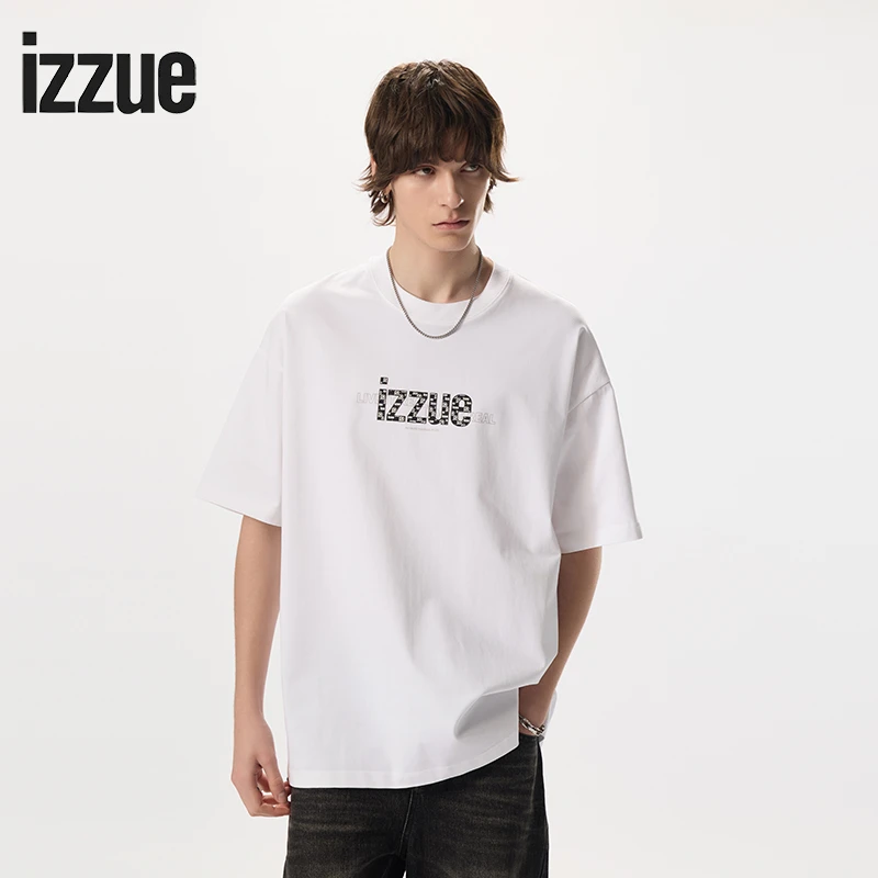 izzue男t恤夏季日系休闲老钱穿搭简约LOGO印花黑色t恤男男生短袖