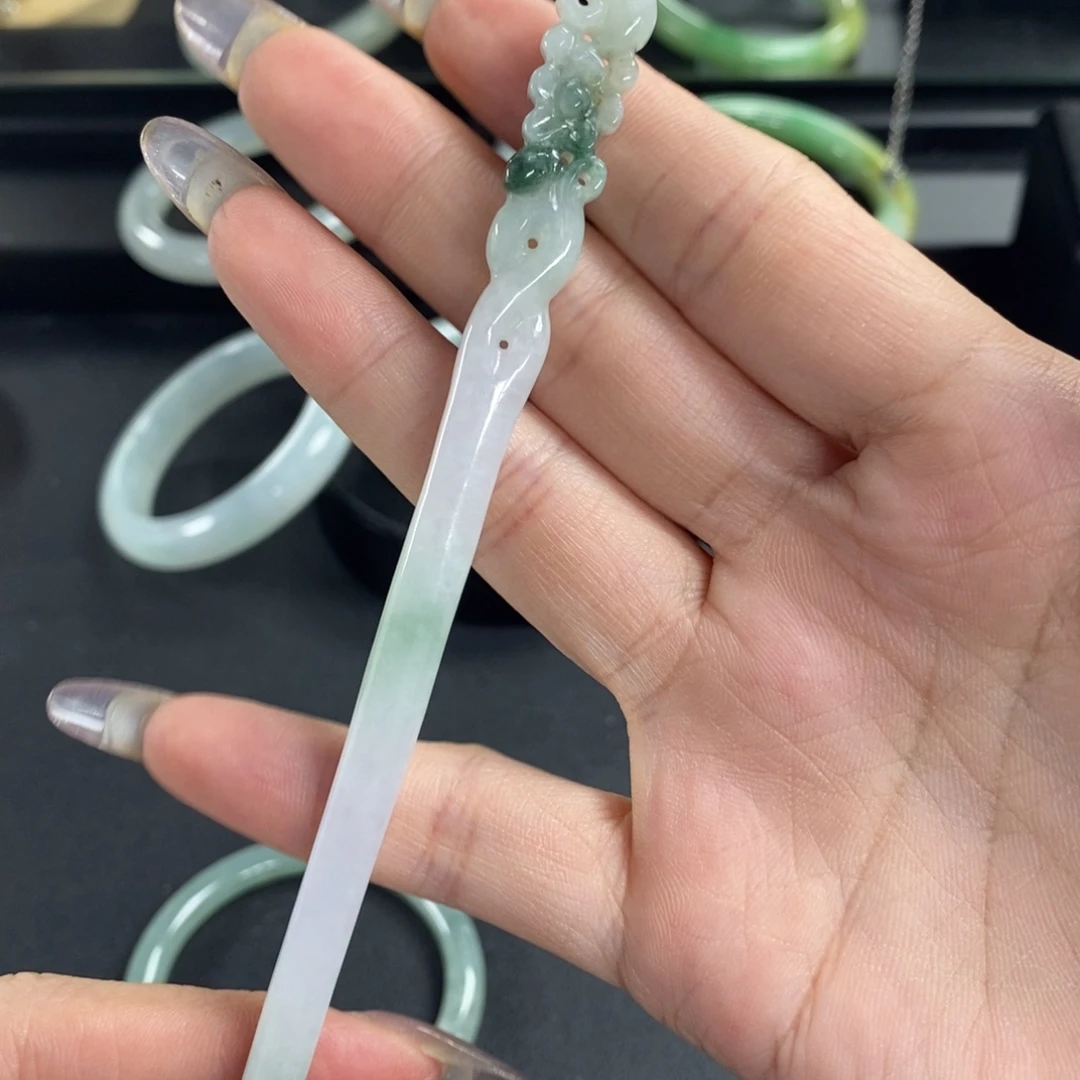 翡翠挂件未镶嵌天然翡翠