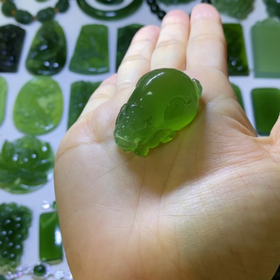 【闪购商品】未镶嵌蛇纹石玉颈饰