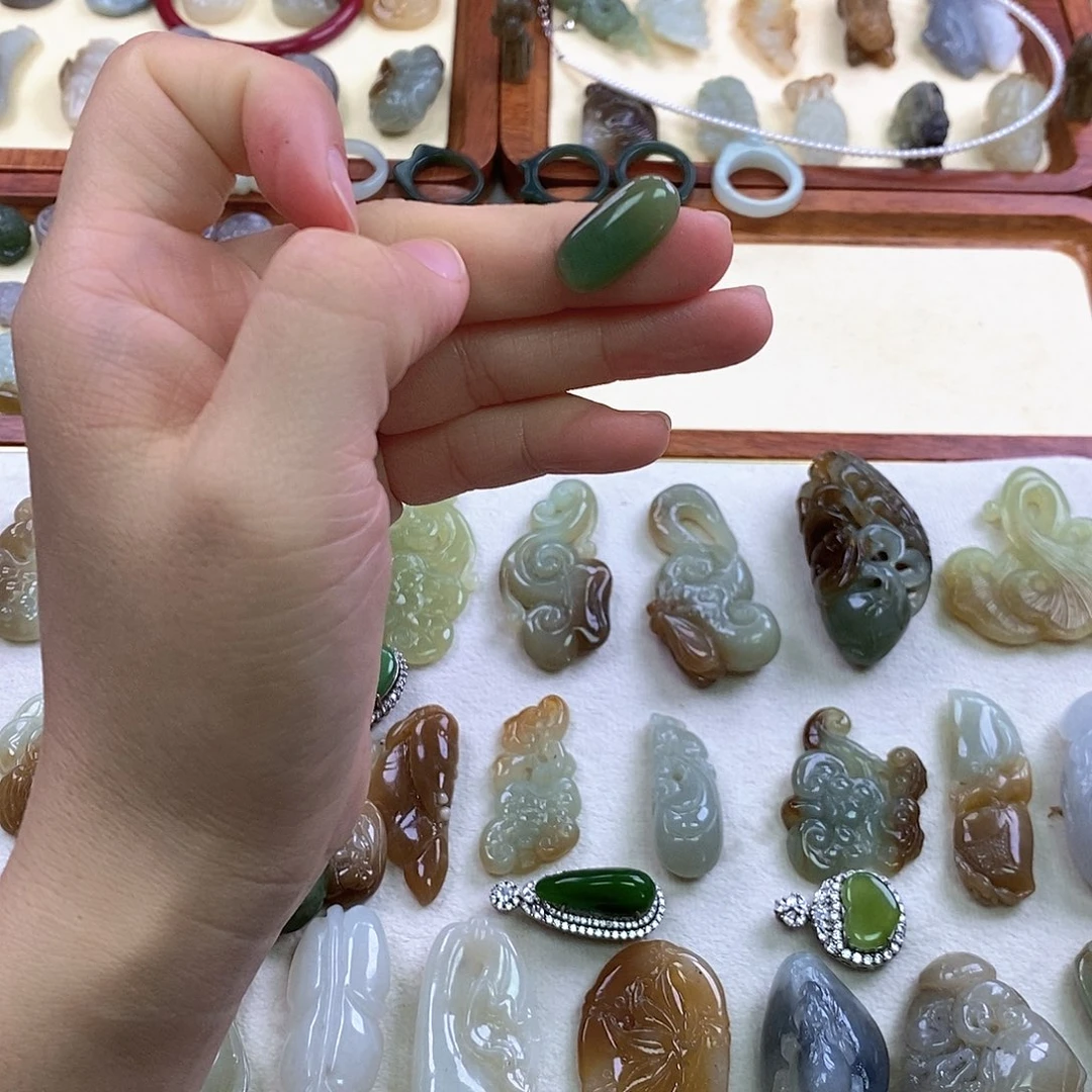 和田玉未镶嵌戒指