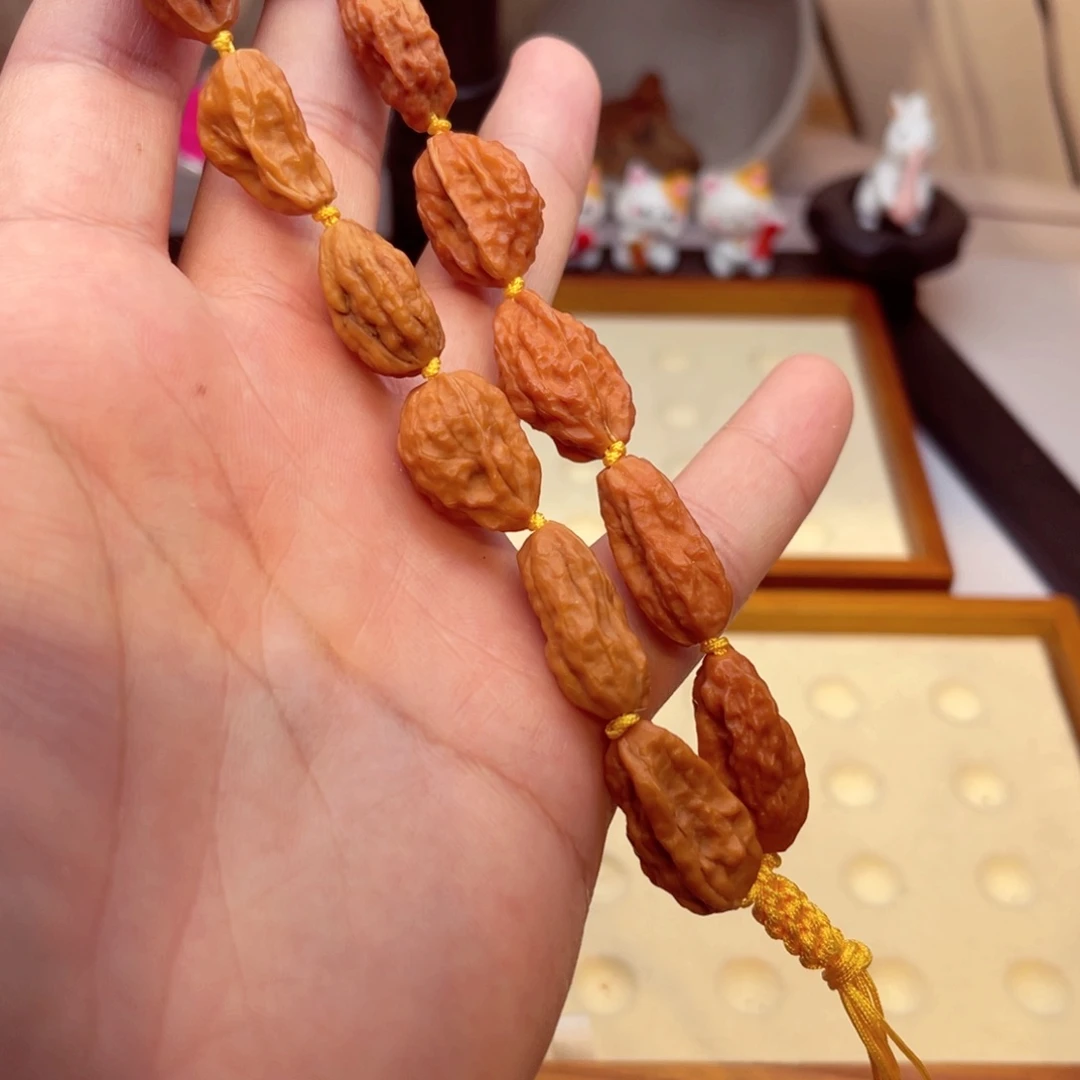 文玩核桃手串蛤蟆头