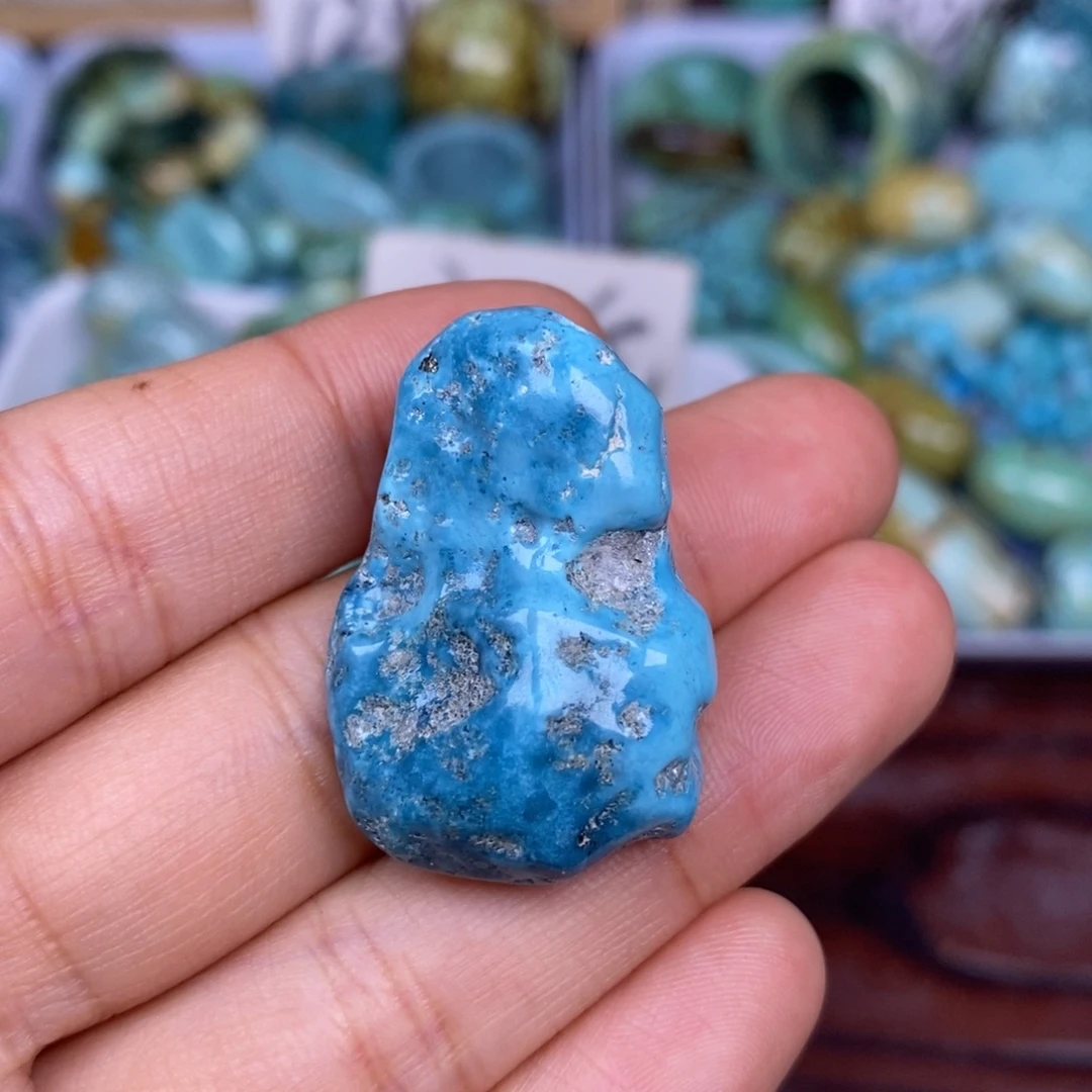 绿松石未镶嵌颈饰