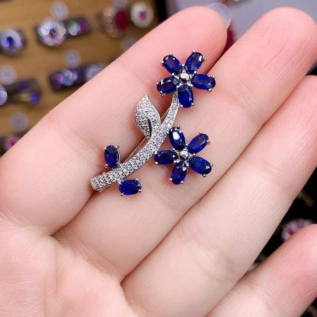 蓝宝石胸饰银S925镶嵌