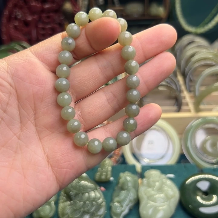 和田玉手链未镶嵌卡8