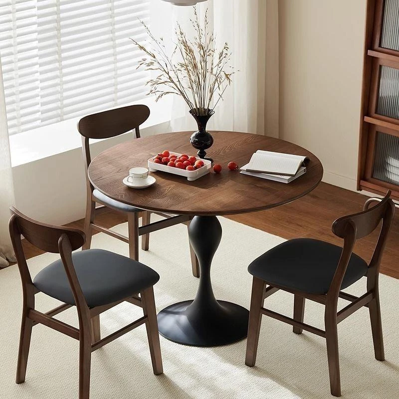 北欧餐桌实木接待洽谈休闲复古家用圆形小户型阳台组合餐厅圆桌子