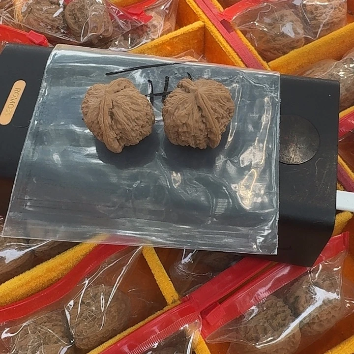 一***世文玩核桃吊坠啦啦啦啦