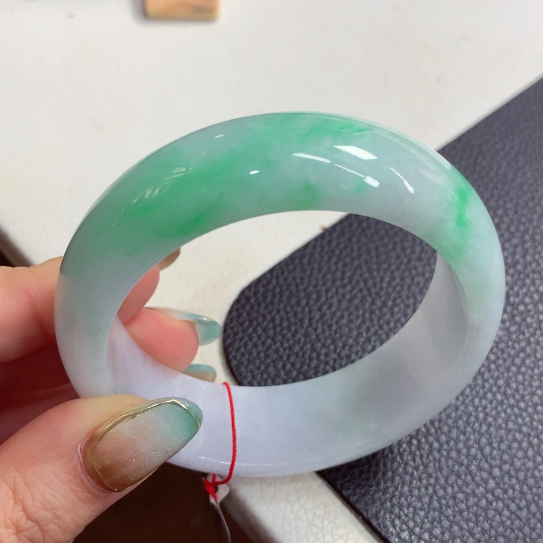 未镶嵌手镯翡翠缅甸
