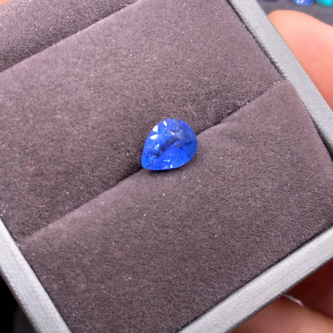 蓝宝石裸石未镶嵌2.64克拉无烧蓝宝石
