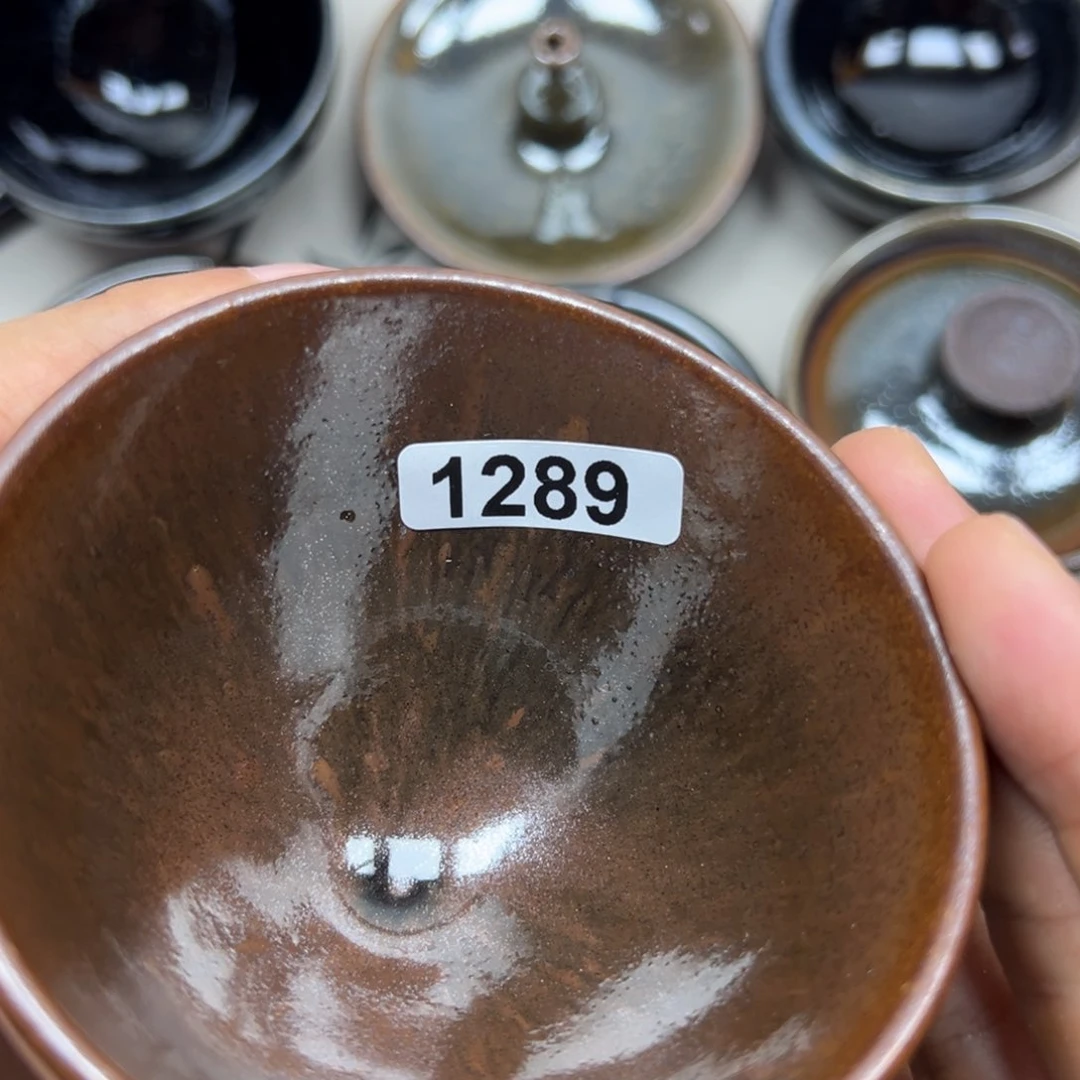茶盏安***生不敢看手机啊不看了