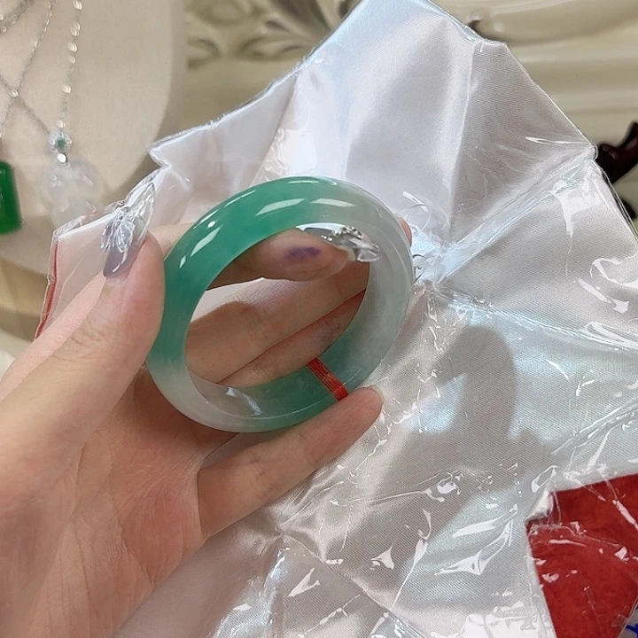 花岗石铁合金锆石铁合金