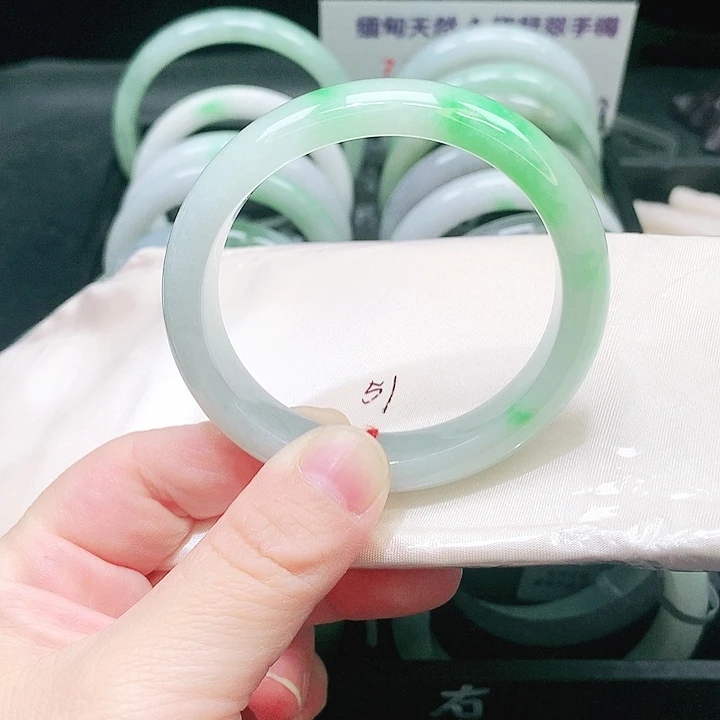 翡翠未镶嵌手镯505