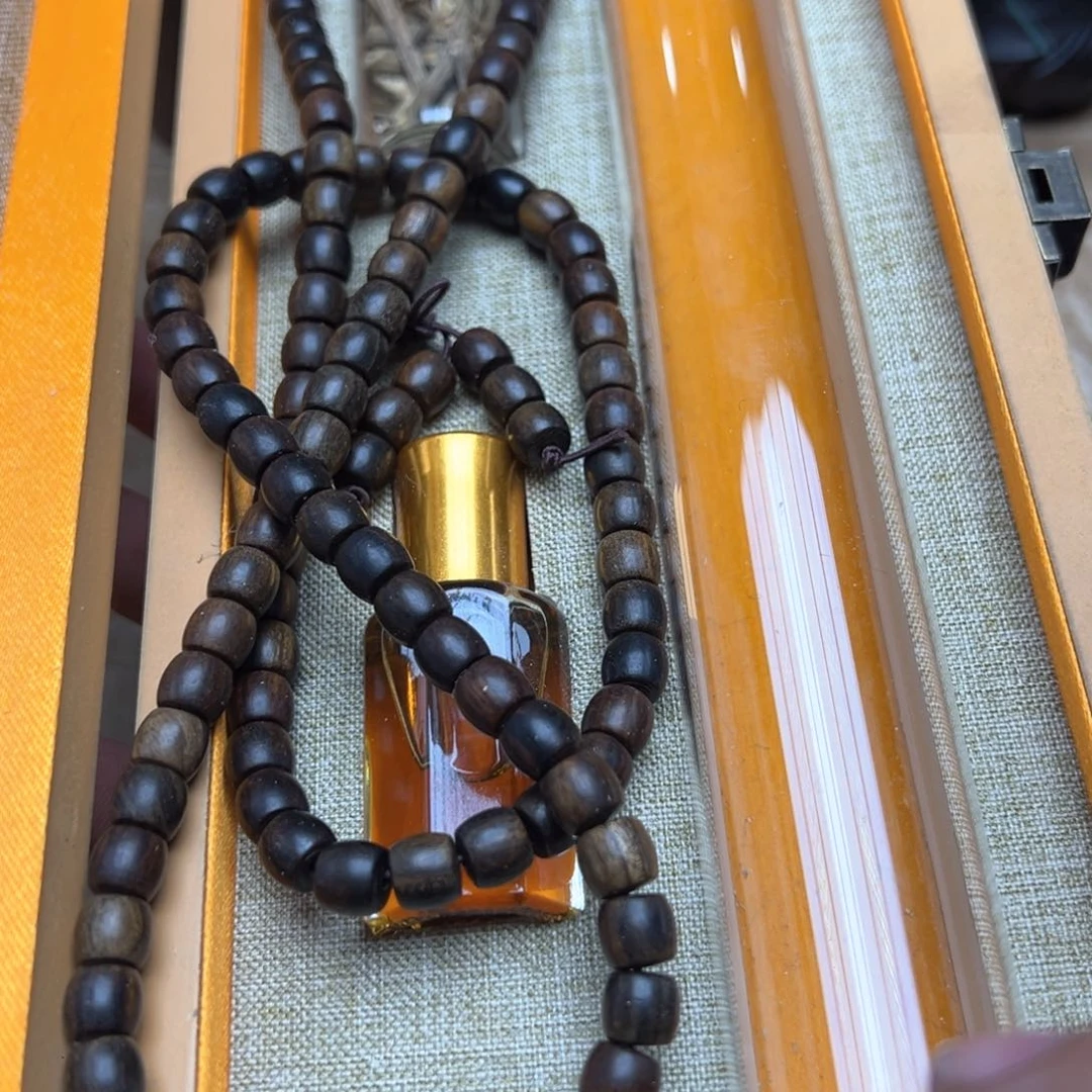 大叶紫檀（黑酸枝木类）