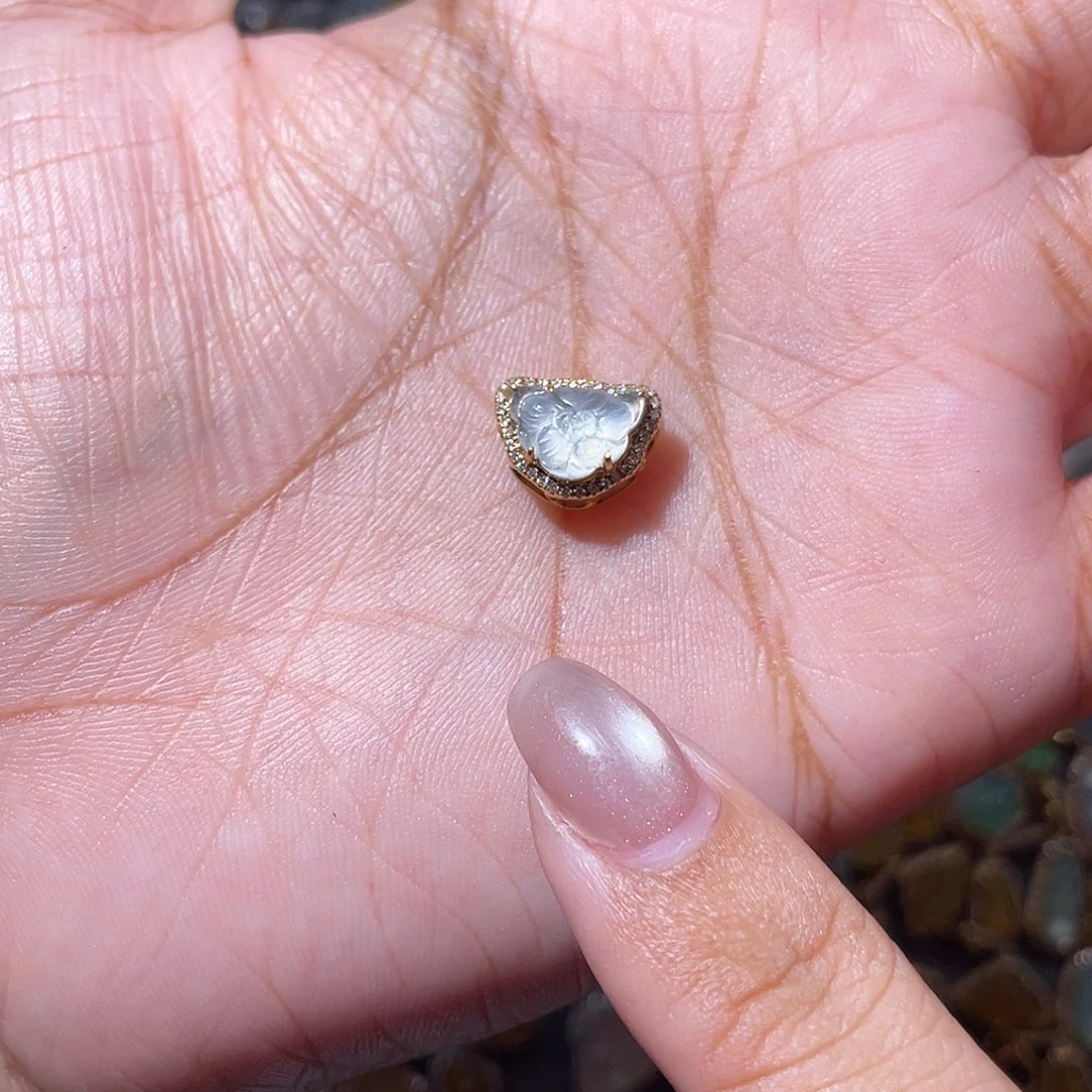 吊坠(不含链)18K金镶嵌翡翠