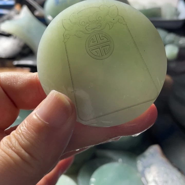 定制翡翠未镶嵌福利镯心