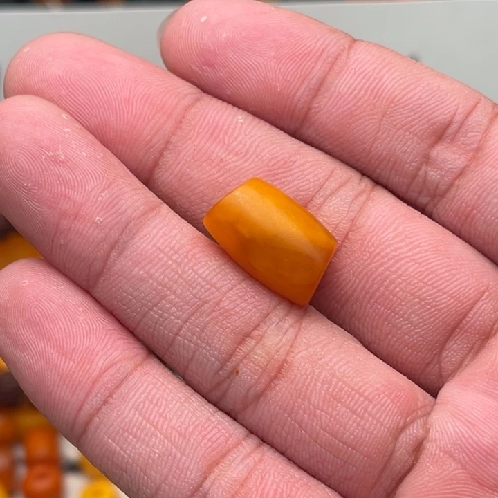 W***G琥珀未镶嵌裸石蜜蜡马蹄