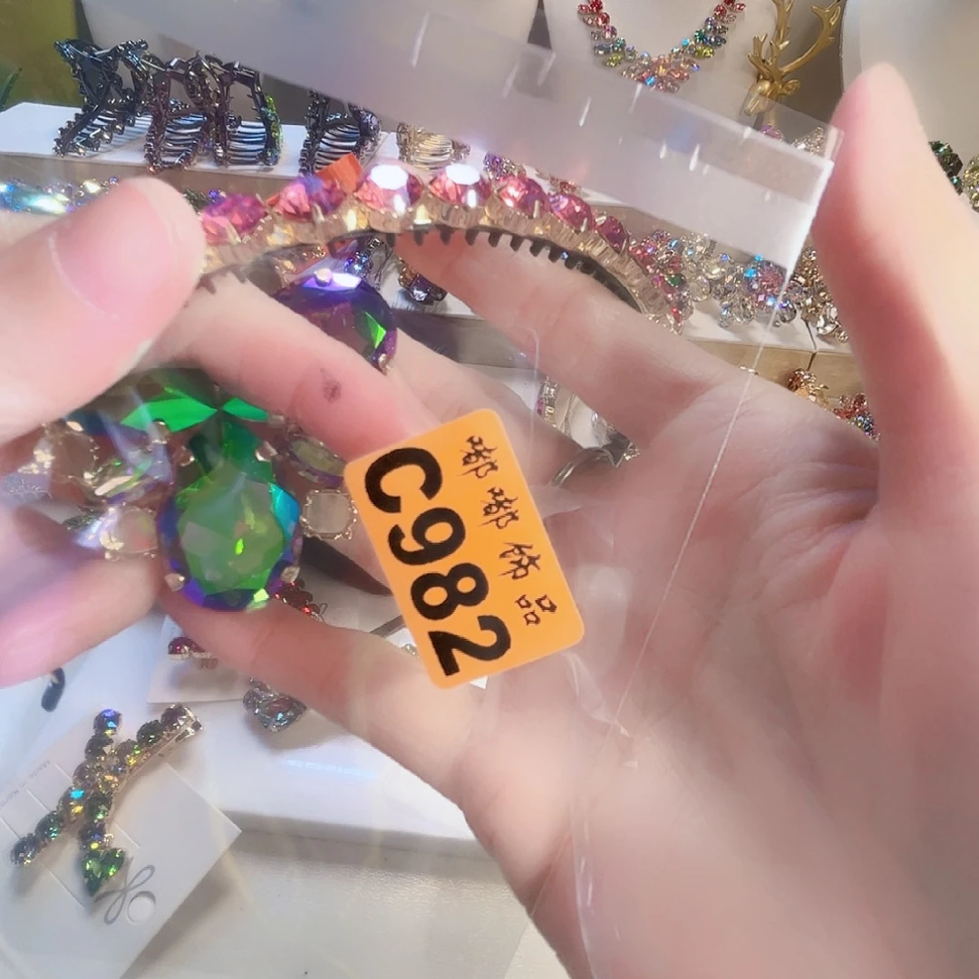 大理石铁合金施华胸针