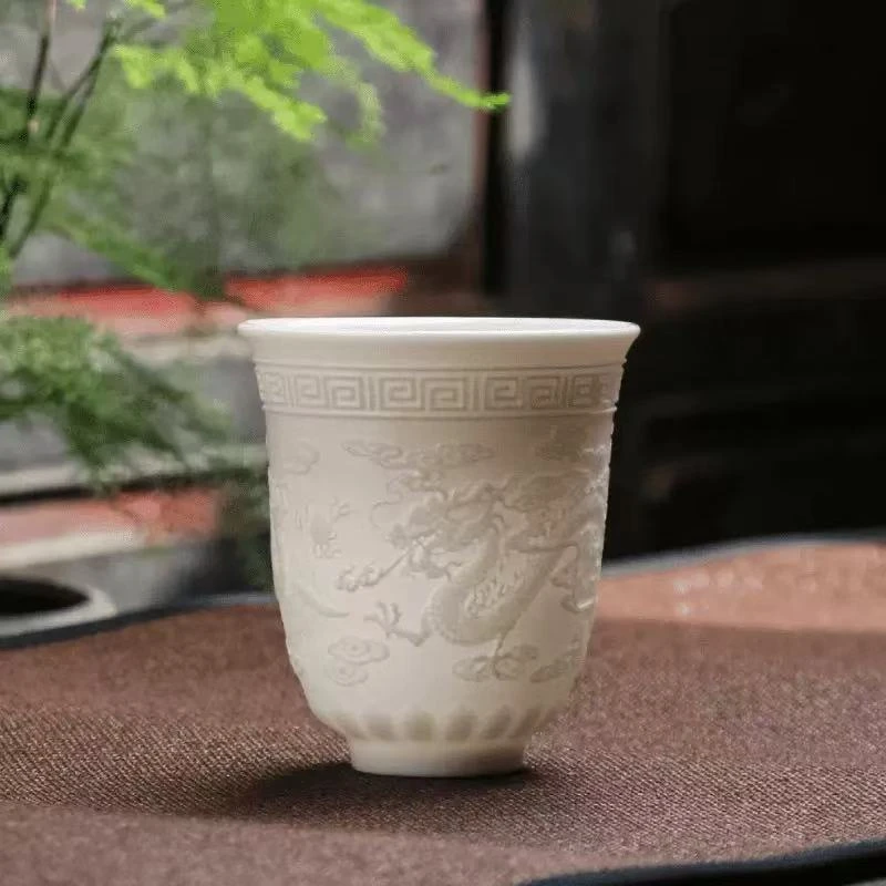 羊脂白浮雕龙凤呈祥茶道用具功夫茶杯
