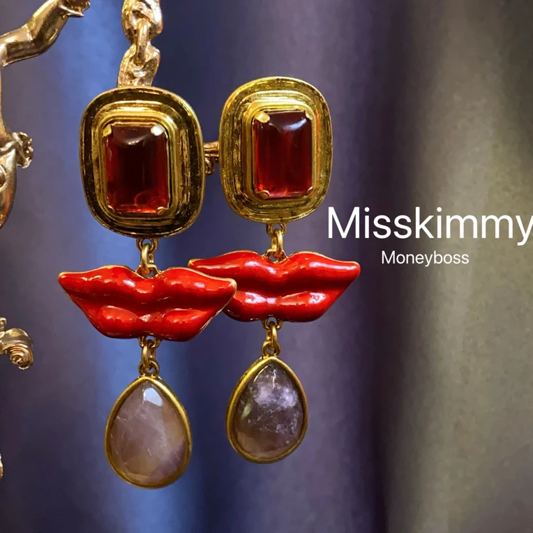 铜合金仿水晶耳饰 铜合金仿水晶耳饰 小众原创设计复古嘴唇耳夹