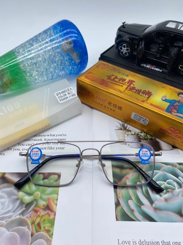 老人100，688防蓝光，记忆镜腿