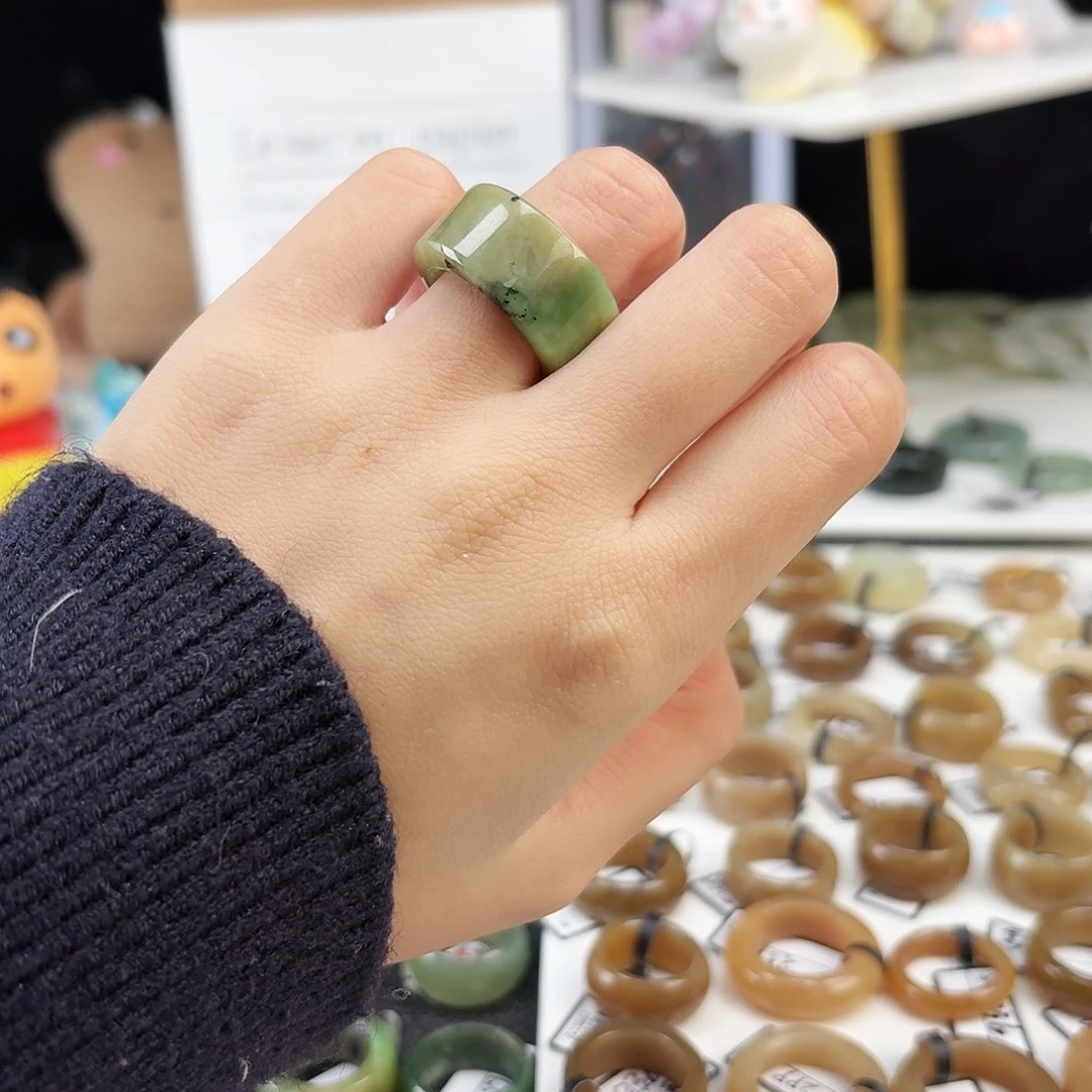 和田玉未镶嵌戒指P10黑羊洞直切16不退换