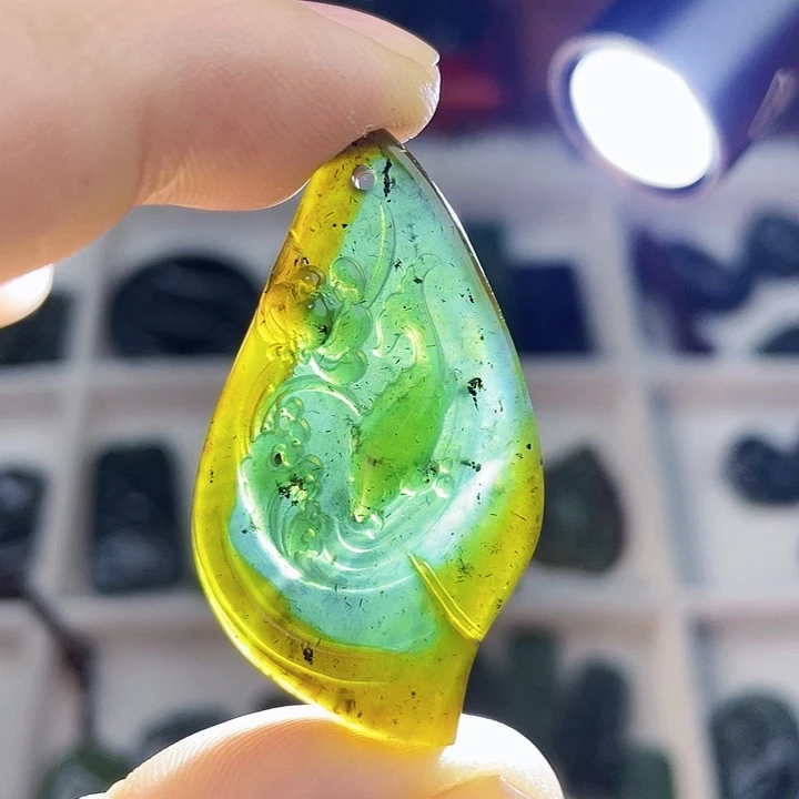 蛇纹石玉未镶嵌挂件