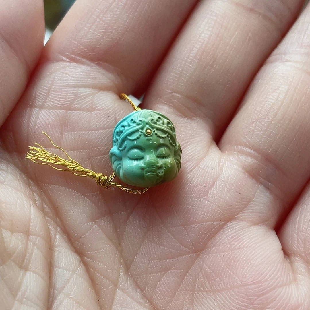 绿松石颈饰未镶嵌