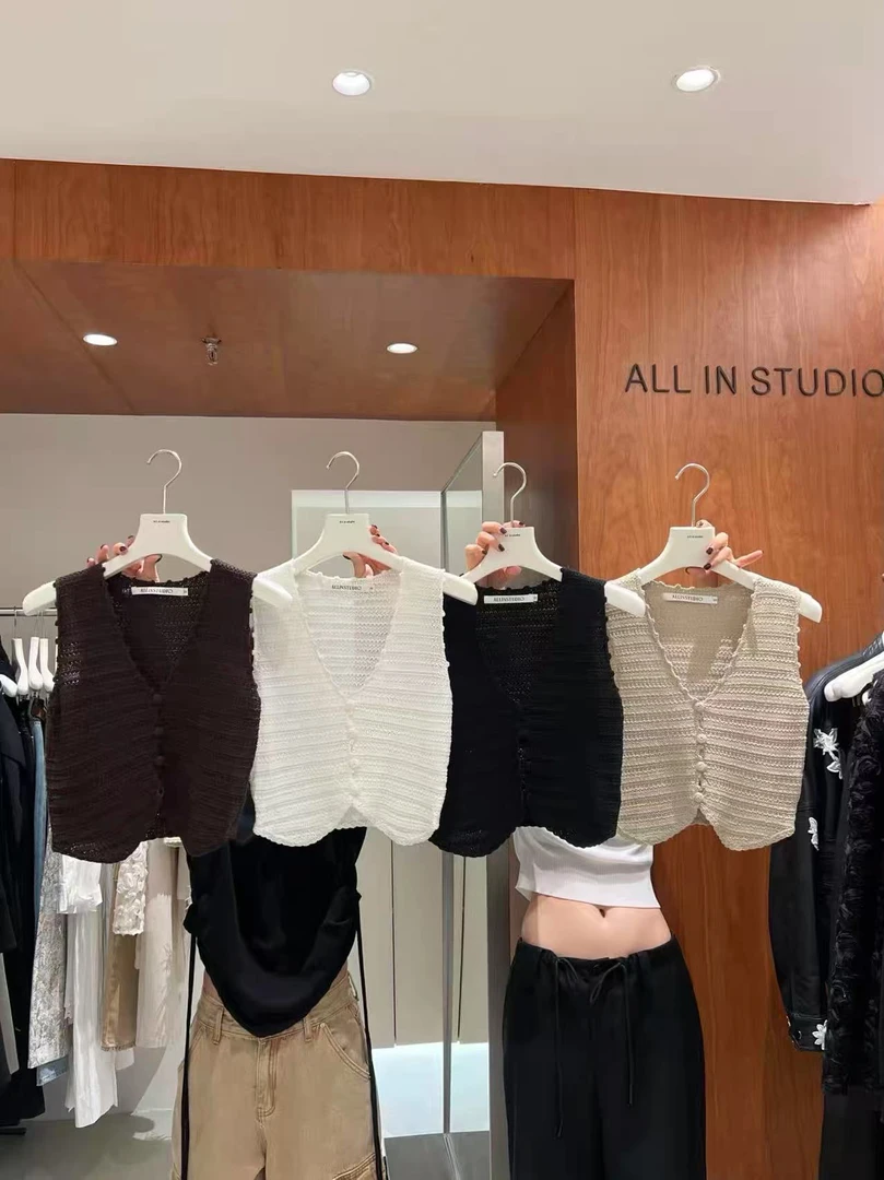 All In正品早秋新款 博主风辣妹纯色针织马甲女