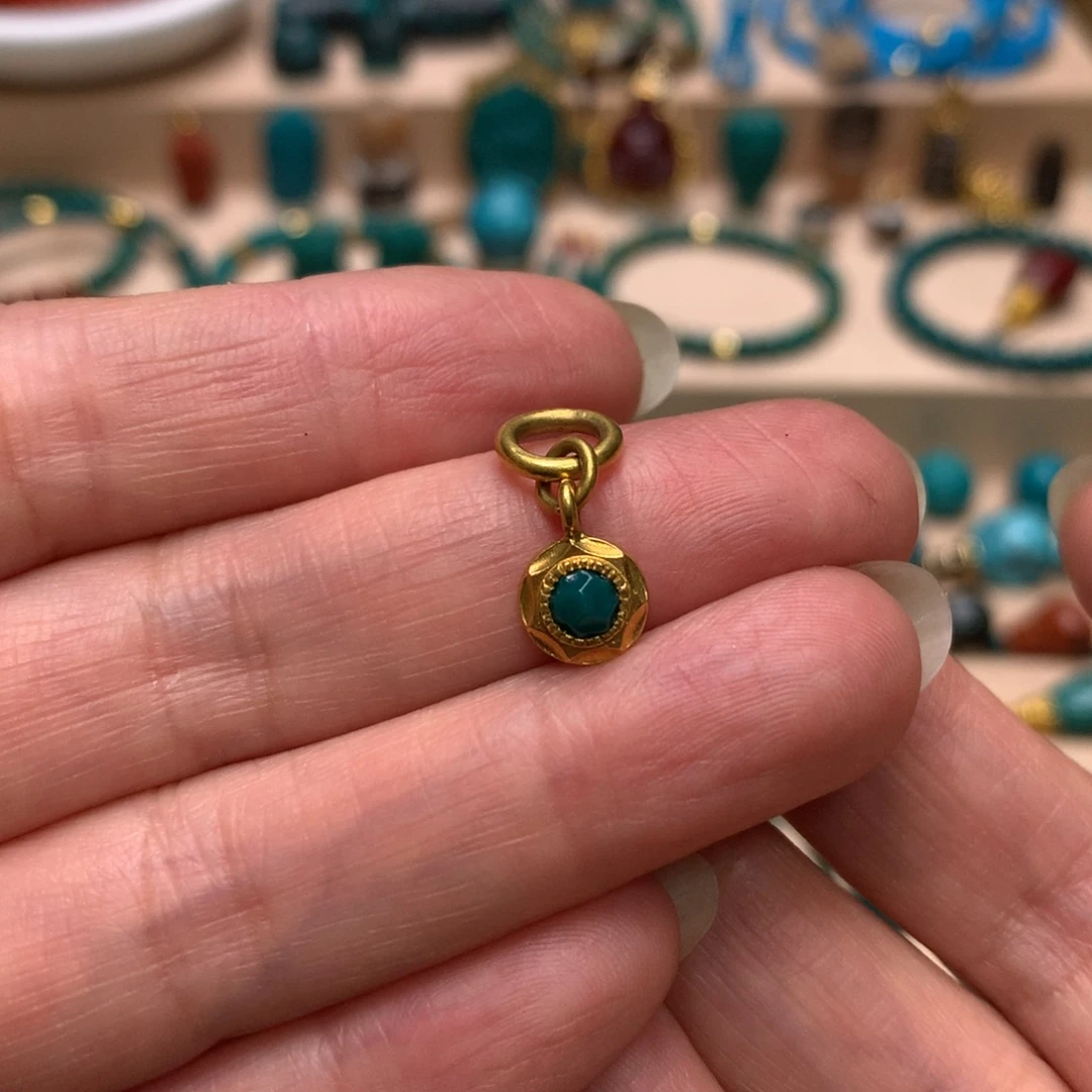 好***好绿松石22K金镶嵌配饰