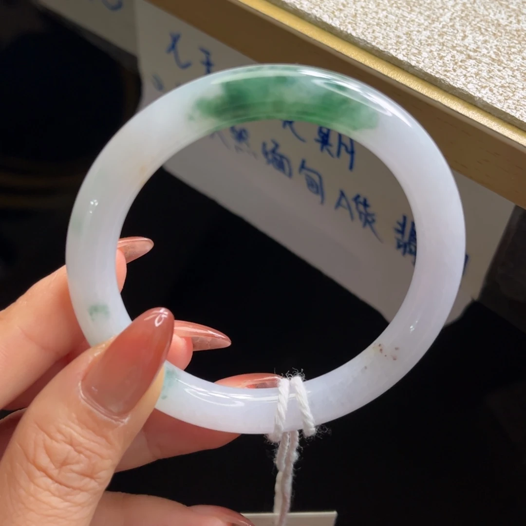 翡翠未镶嵌手镯手镯