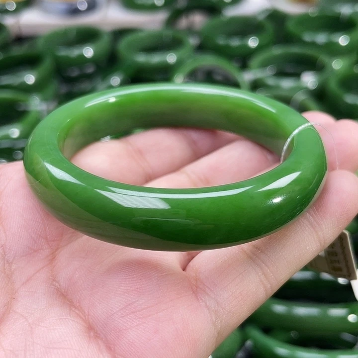 未镶嵌手镯和田玉（碧玉）