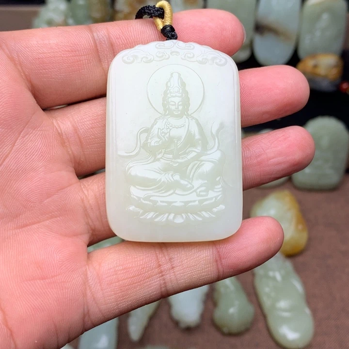 和田玉（糖玉）未镶嵌颈饰