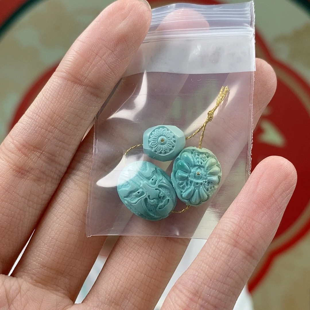 绿松石未镶嵌珠宝奇石